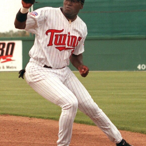 DAVID ORTIZ SIGNED BASEBALL AUTOGRAPHED W/COA - (Twins, Boston Red Sox) - 655 - Picture 8 of 8